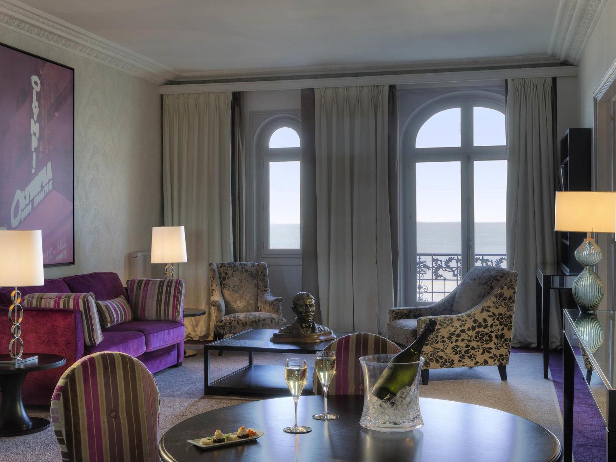 Chambre Lit King-Size Coquatrix avec Canapé-Lit - Vue sur Mer